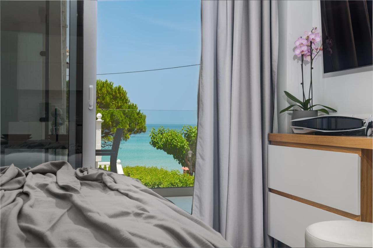 Sunrise Rent Rooms อามูดี ภายนอก รูปภาพ
